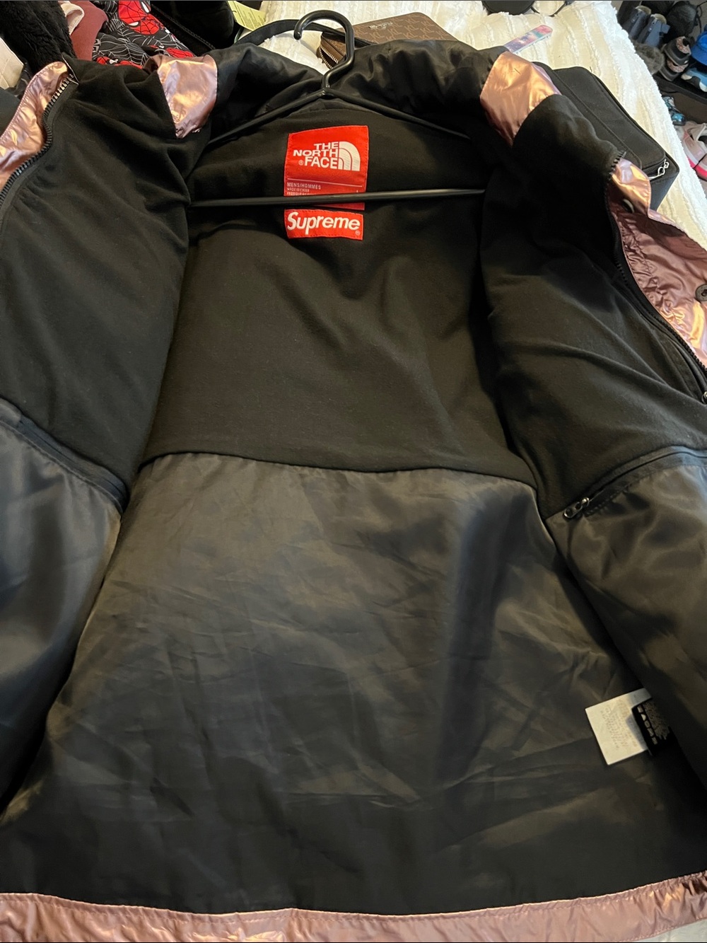 The North Face Supreme rose gold jacket size men’s L - Picture 7 of 9
